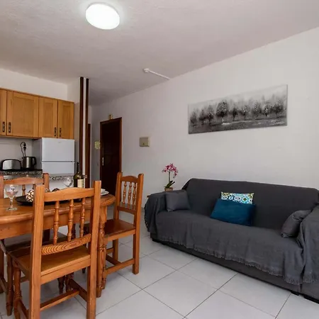 Blanquitas 5 Арона